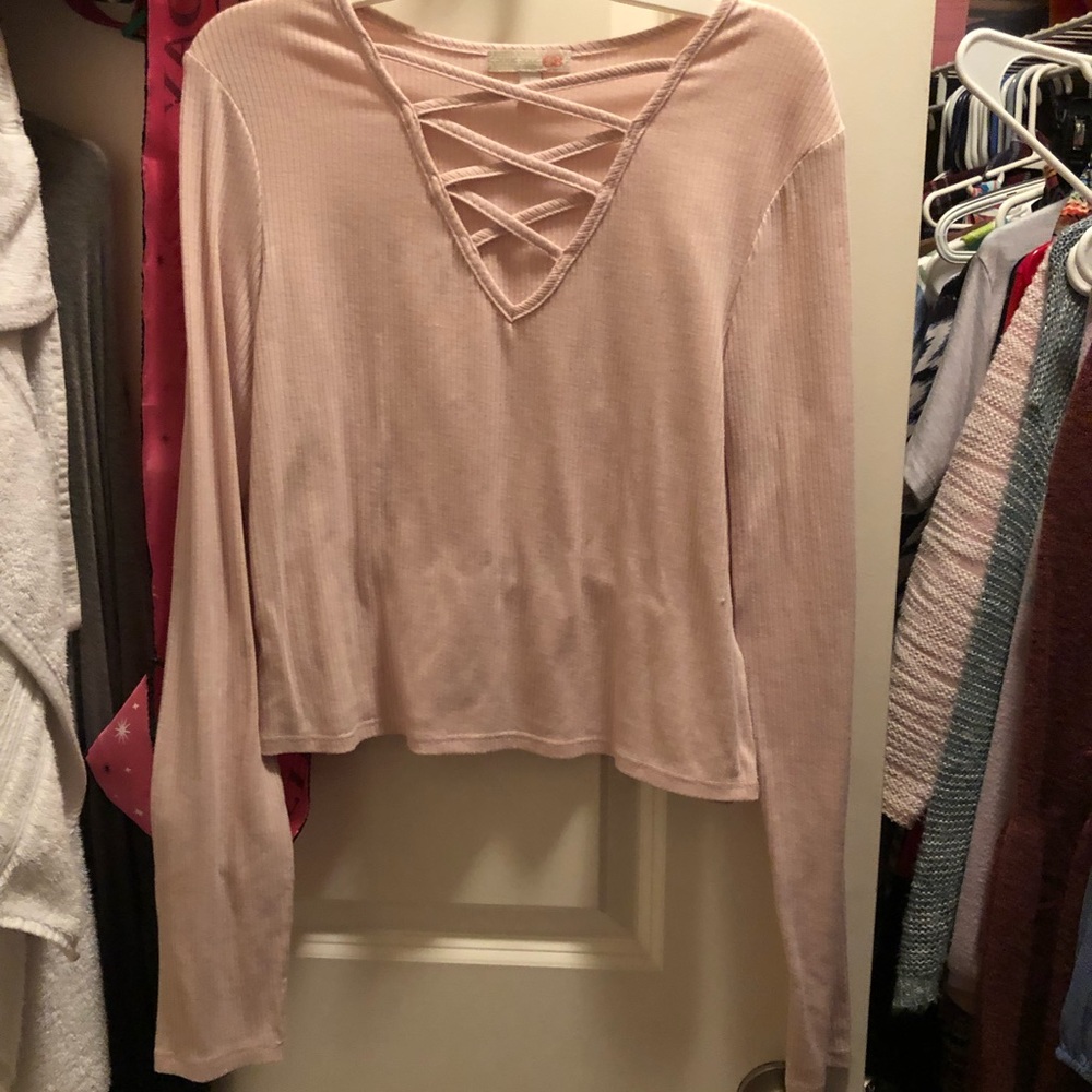 Long sleeve pink crop top